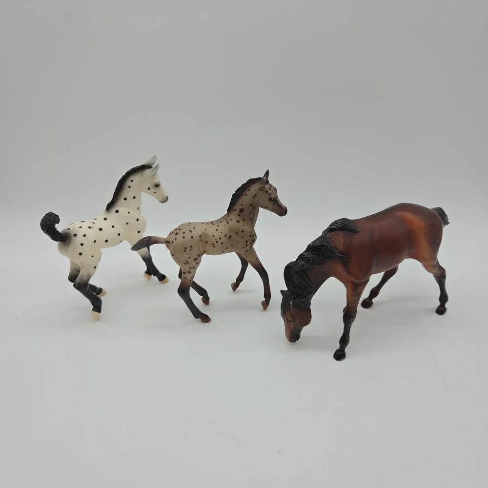 Colorful Foals Set Leopard & Dun #683 Breyer Classic / Freedom Appaloosa Mesteno